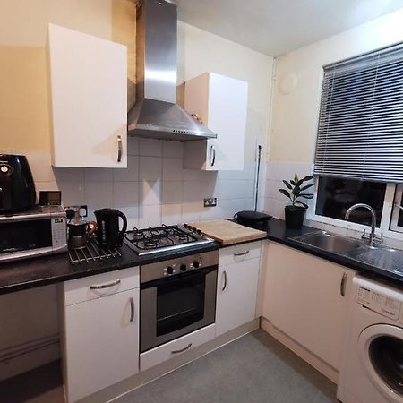 Neat Double Room Londen Buitenkant foto
