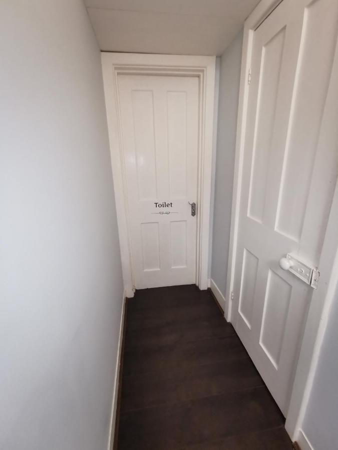 Neat Double Room Londen Buitenkant foto