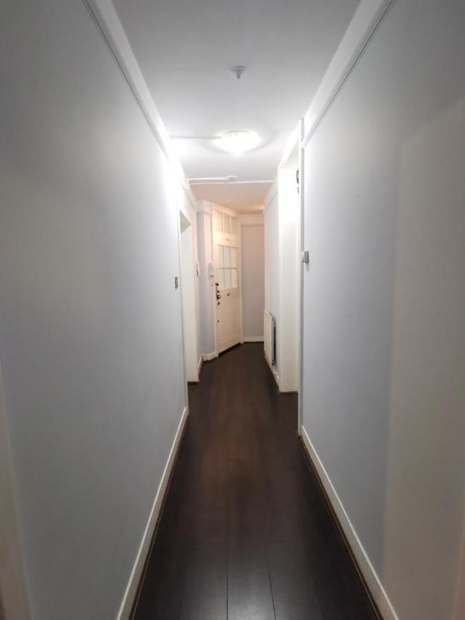 Neat Double Room Londen Buitenkant foto